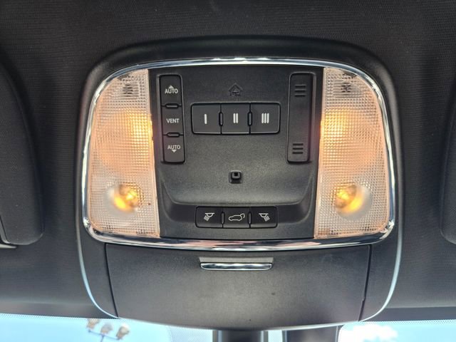 Used 2019 Jeep Grand Cherokee Altitude AWD/4WD image 23