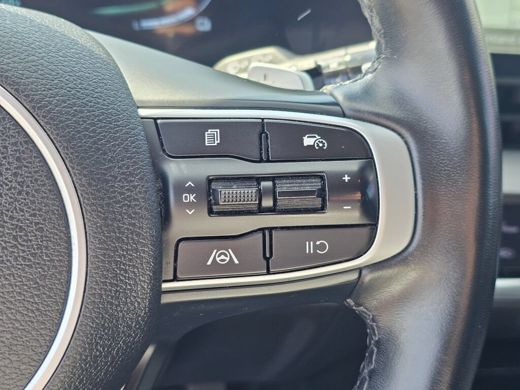 Used 2023 Kia Sportage EX AWD/4WD image 34