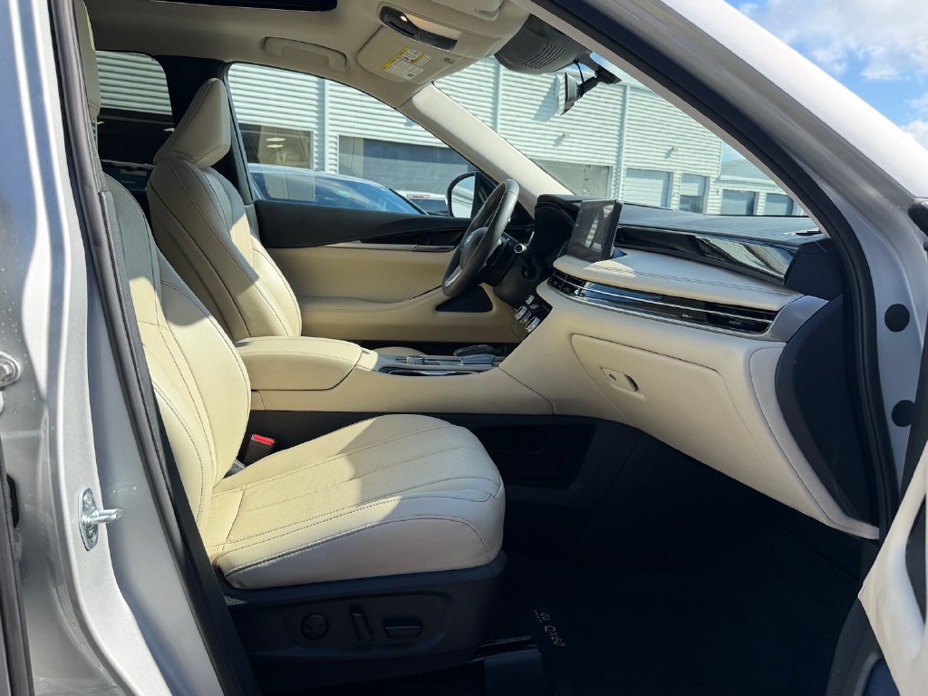 Used 2023 INFINITI QX60 Pure FWD image 23