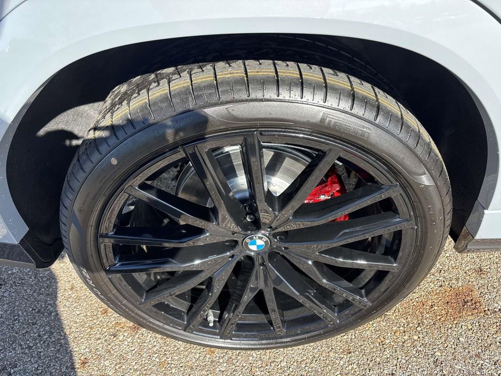 New 2026 BMW X6 xDrive40i image 10