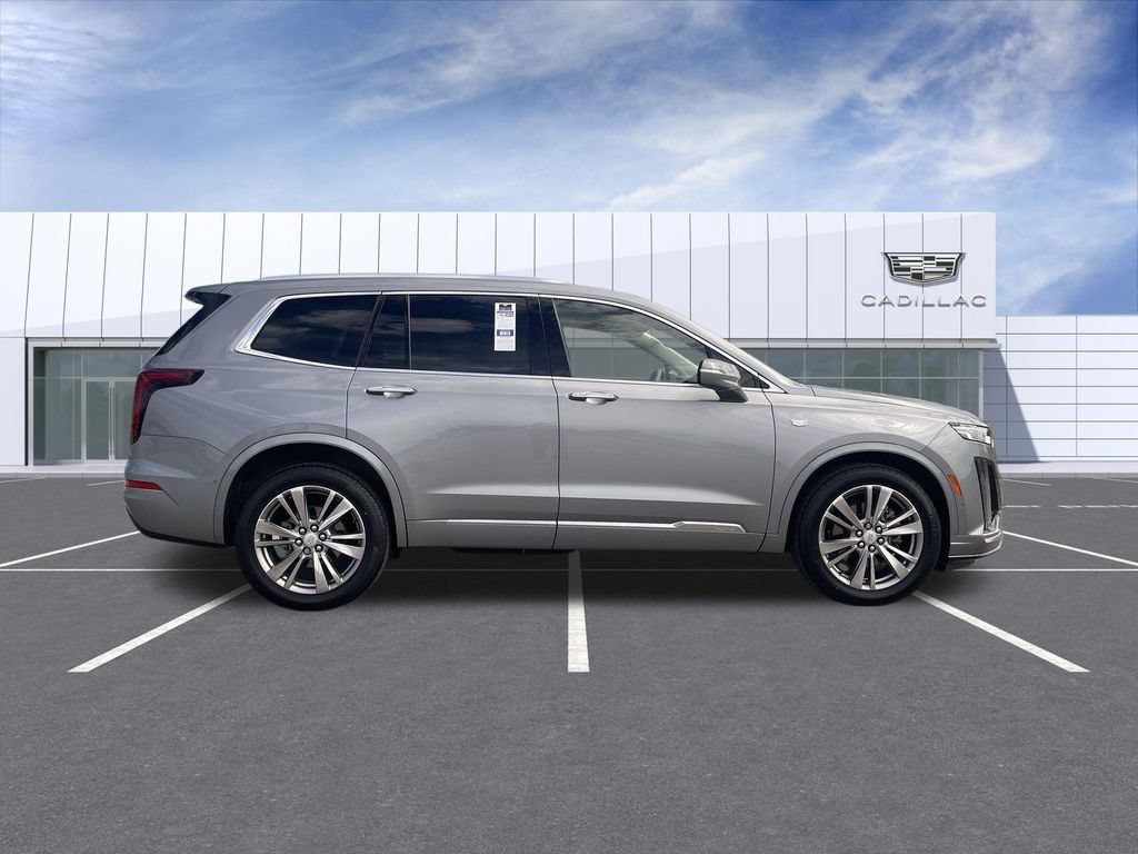 Used 2023 Cadillac XT6 Premium Luxury w/ Technology Package AWD/4WD image 9