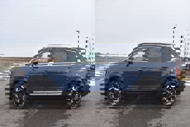 New 2025 Kia Telluride S image 7