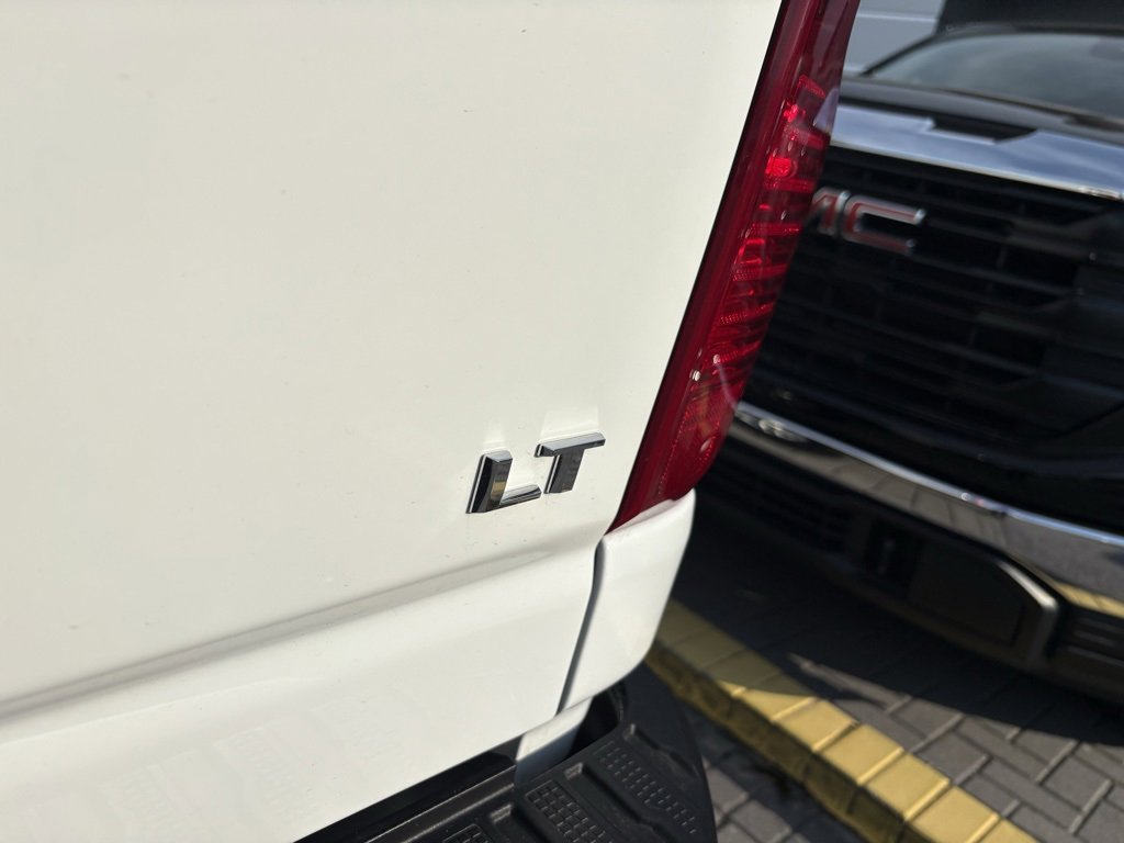 Used 2025 Chevrolet Silverado 2500 LT w/ Safety Package image 9