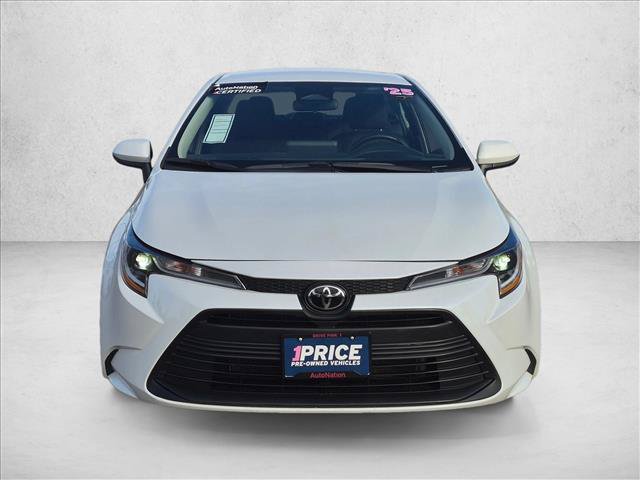 Used 2025 Toyota Corolla LE FWD image 2
