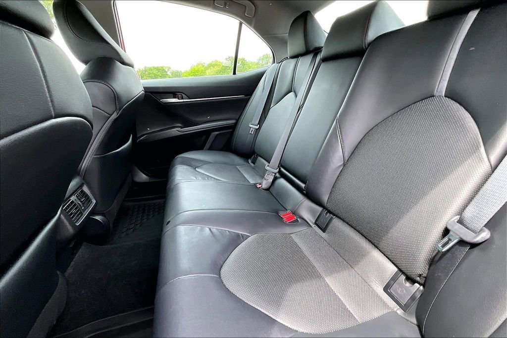 Used 2023 Toyota Camry XLE w/ Cold Weather Package FWD image 24