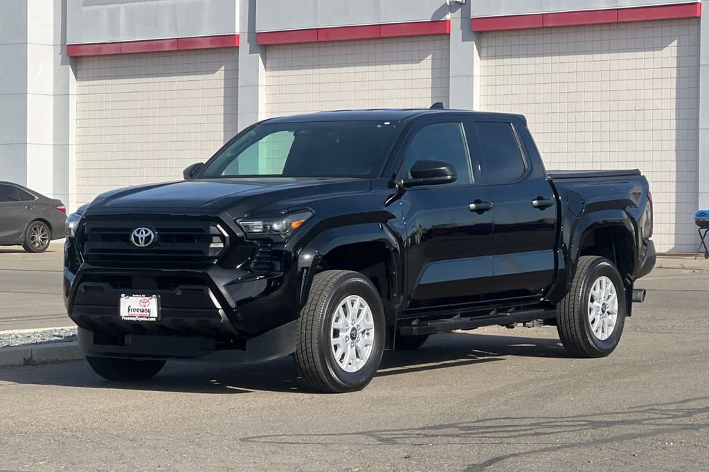 Used 2024 Toyota Tacoma SR image 10