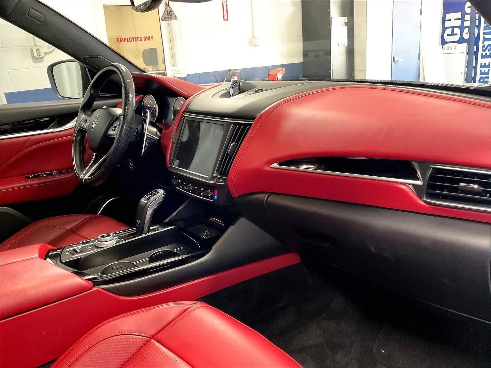 Used 2022 Maserati Levante Modena AWD/4WD image 14