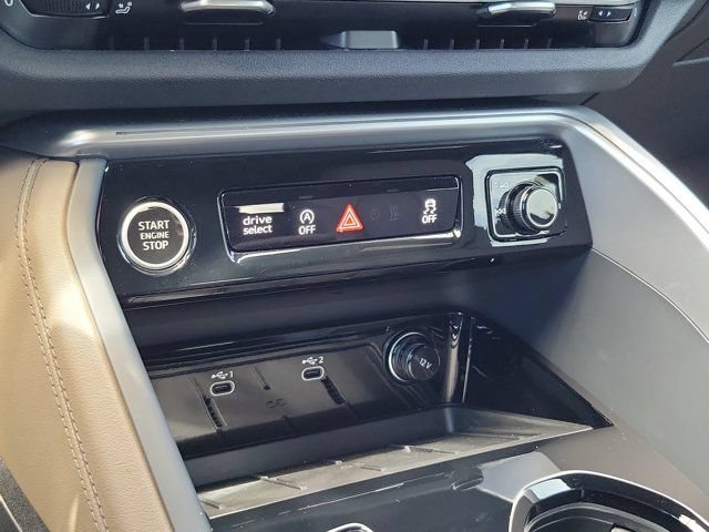 Certified 2025 Audi Q5 Premium w/ Premium Plus AWD/4WD image 26