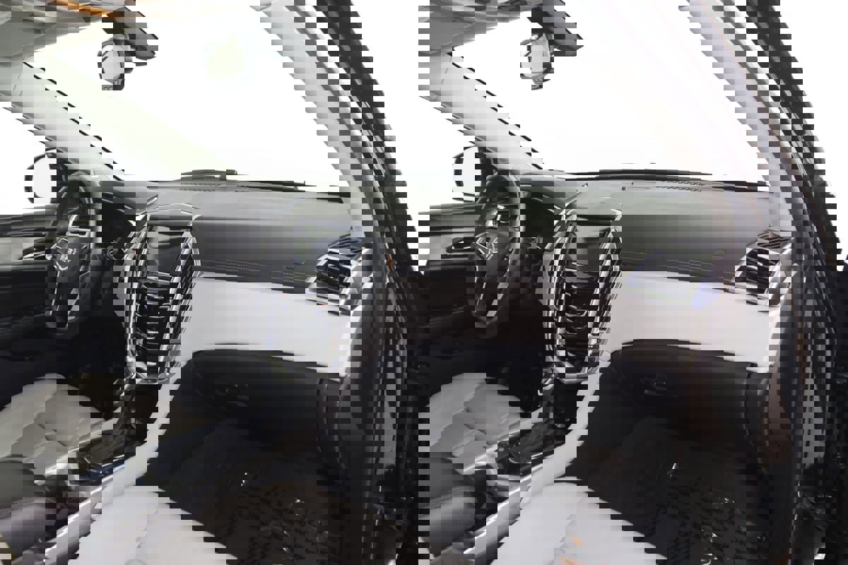 Used 2015 Cadillac SRX Performance FWD image 40