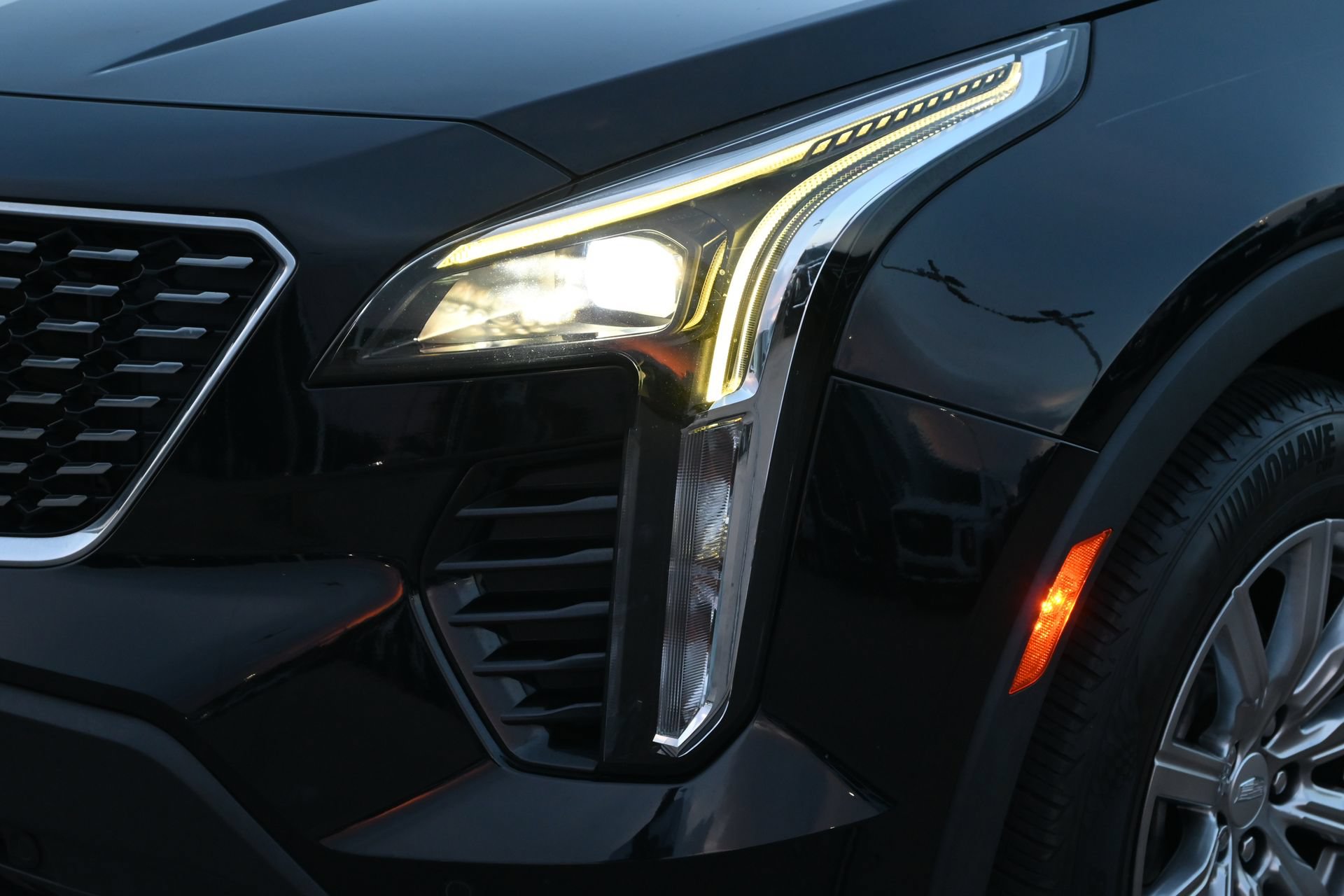Used 2021 Cadillac XT4 Premium Luxury FWD image 25
