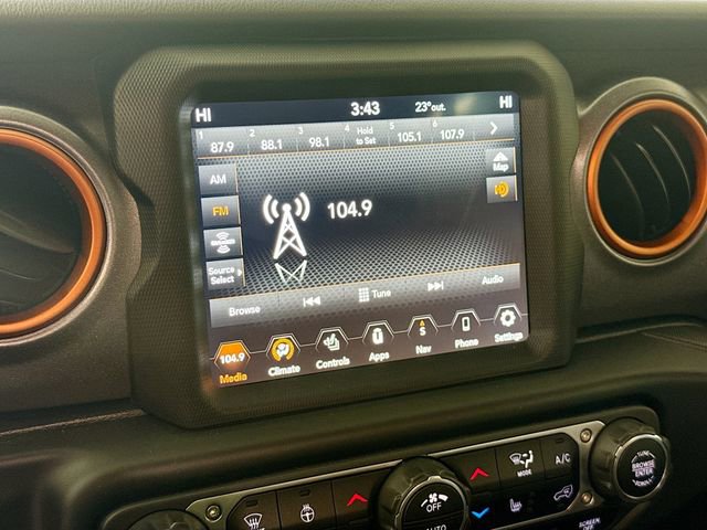 Used 2020 Jeep Gladiator Mojave w/ Dual Top Group image 16