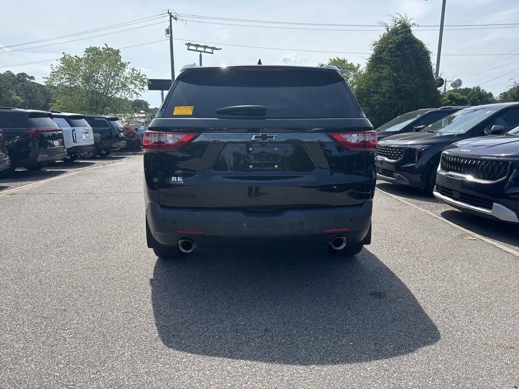 Used 2020 Chevrolet Traverse LT FWD image 4