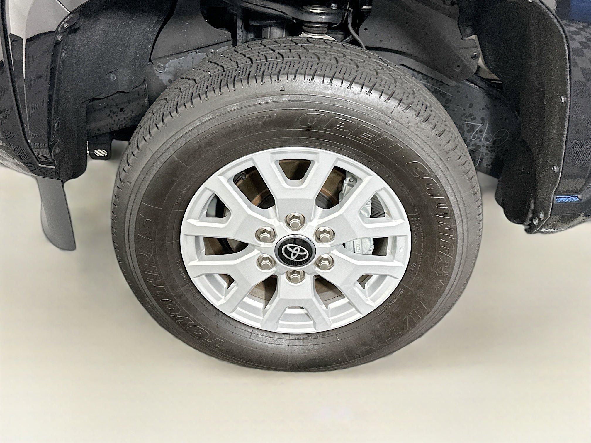 Used 2025 Toyota Tacoma SR5 RWD image 11