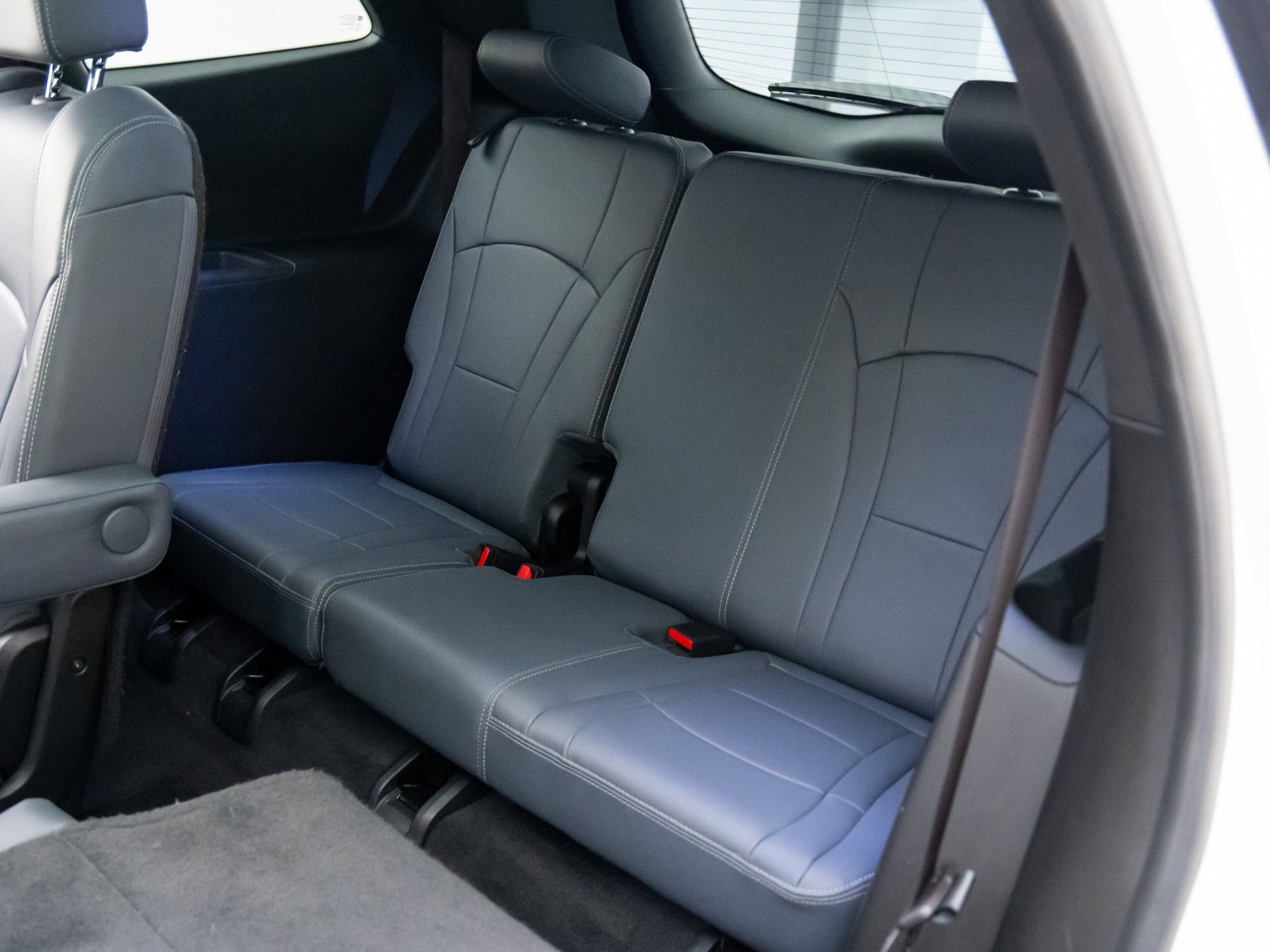 Used 2023 Buick Enclave Essence w/ Experience Buick Package image 20