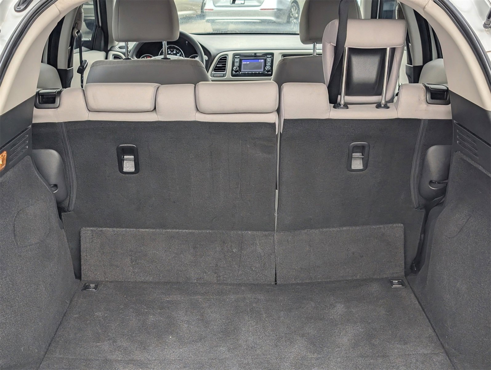 Used 2016 Honda HR-V LX image 23