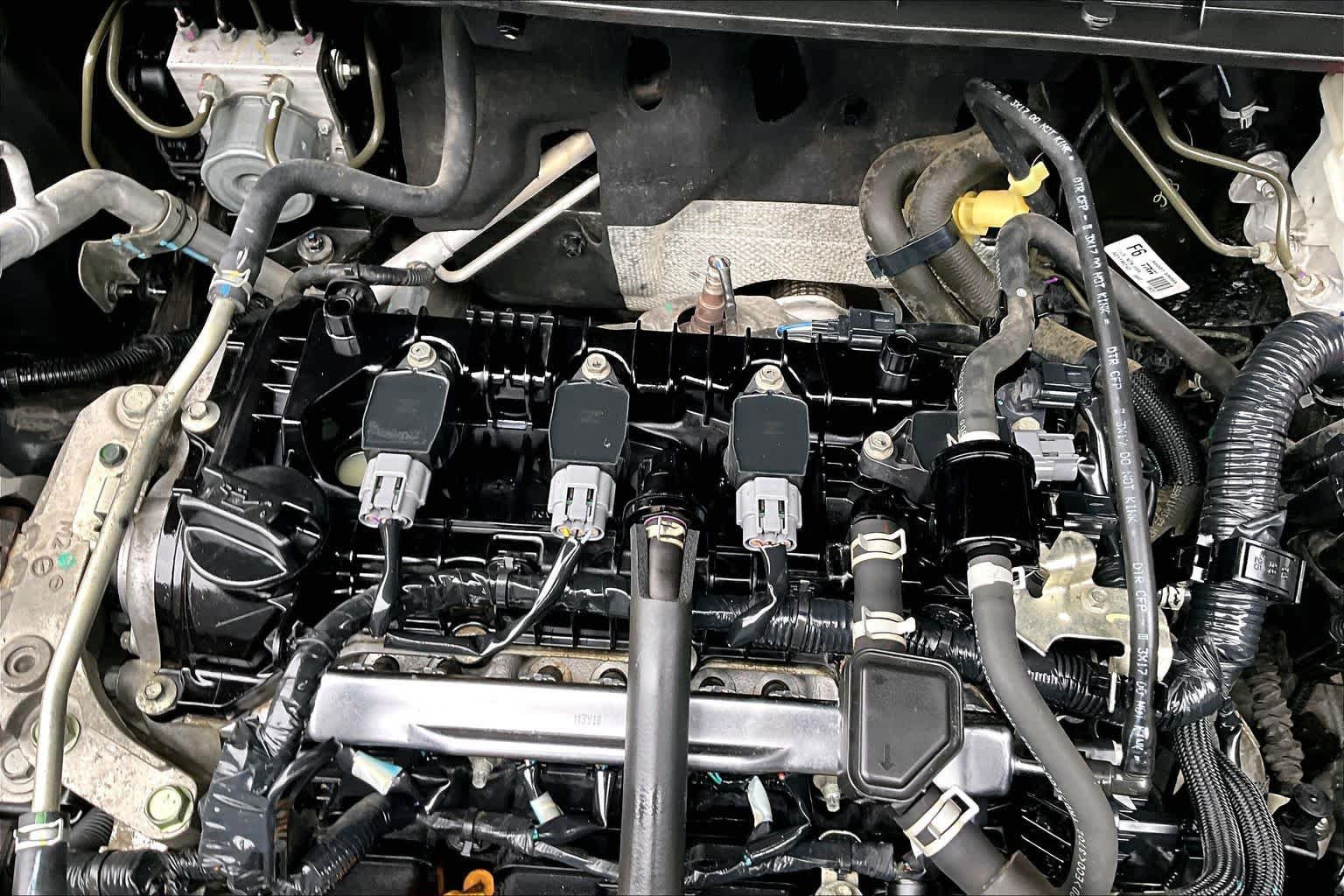 Certified 2024 Nissan Kicks SR FWD image 32