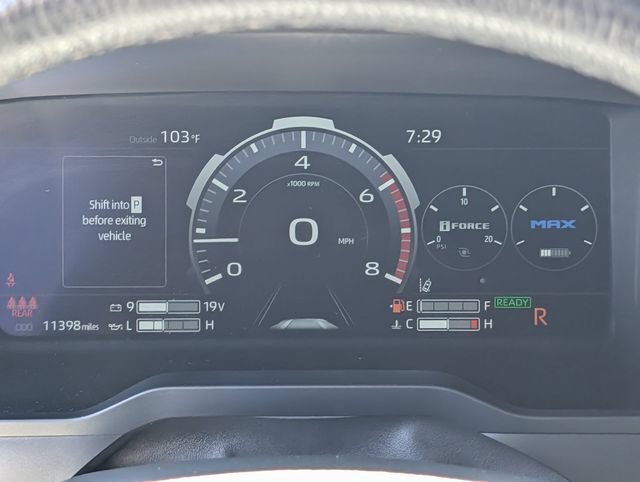 Used 2025 Toyota Tundra Limited AWD/4WD image 21