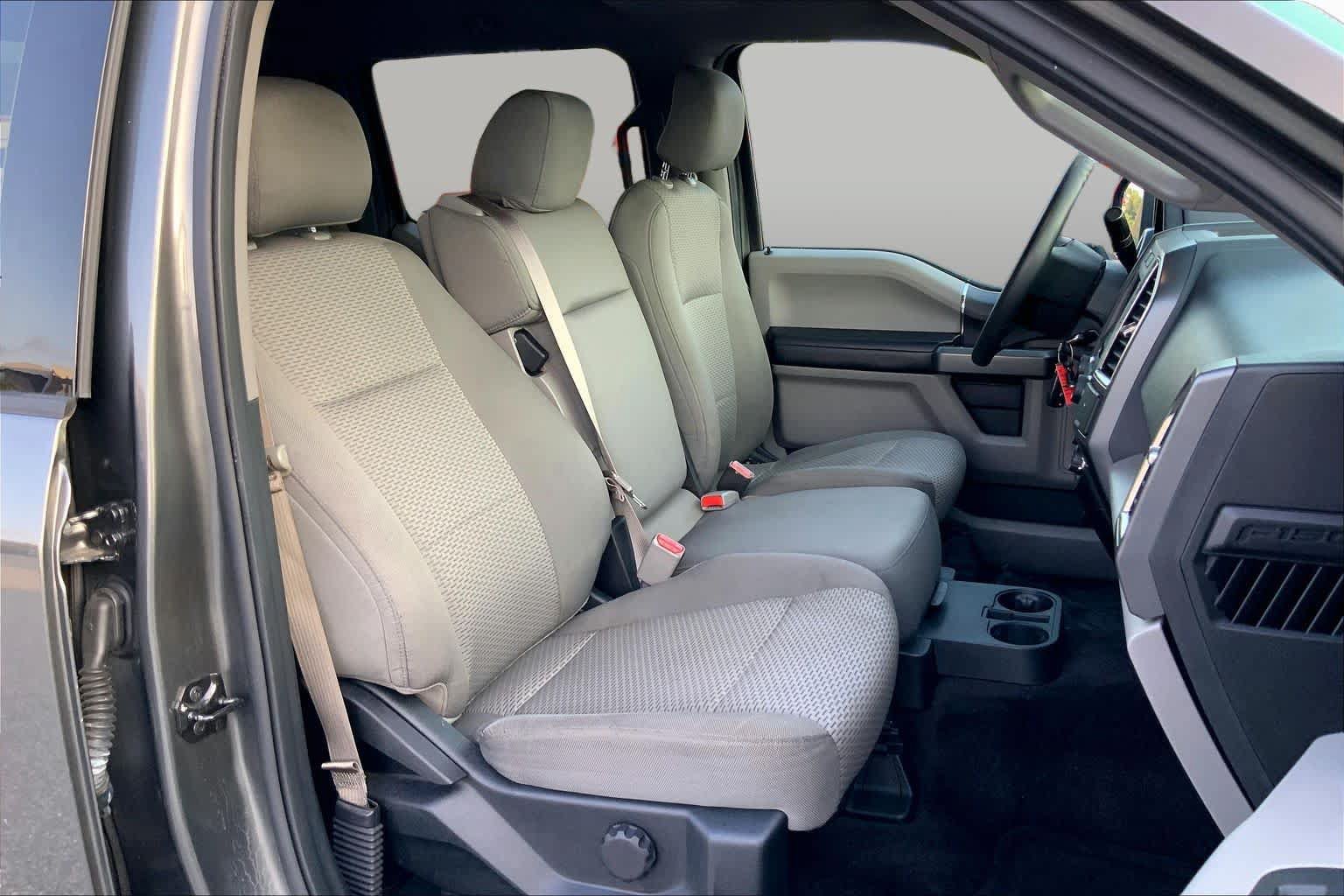 Used 2016 Ford F150 XLT RWD image 9