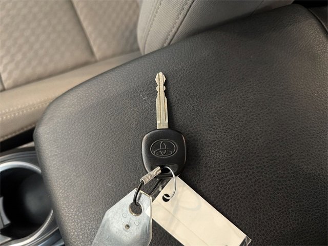 Used 2023 Toyota Tacoma SR image 27