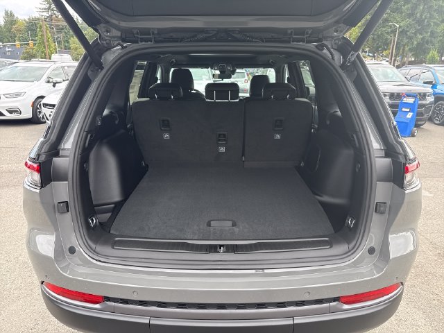 New 2027 Jeep Grand Cherokee Limited AWD/4WD image 12