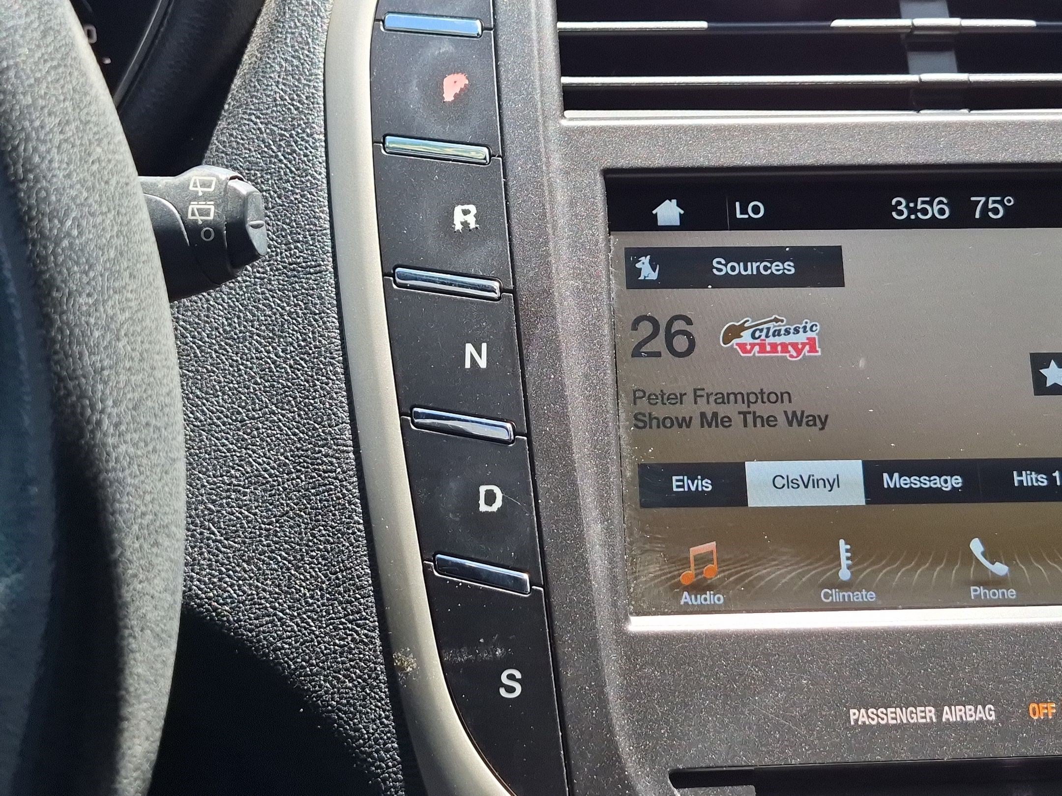Used 2017 Lincoln MKC Premiere FWD image 22