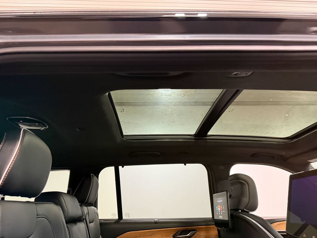 Used 2026 Jeep Grand Cherokee L Summit w/ Obsidian Package AWD/4WD image 70