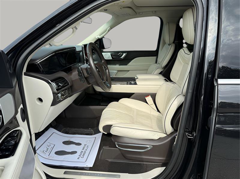 Used 2020 Lincoln Navigator L Black Label AWD/4WD image 16