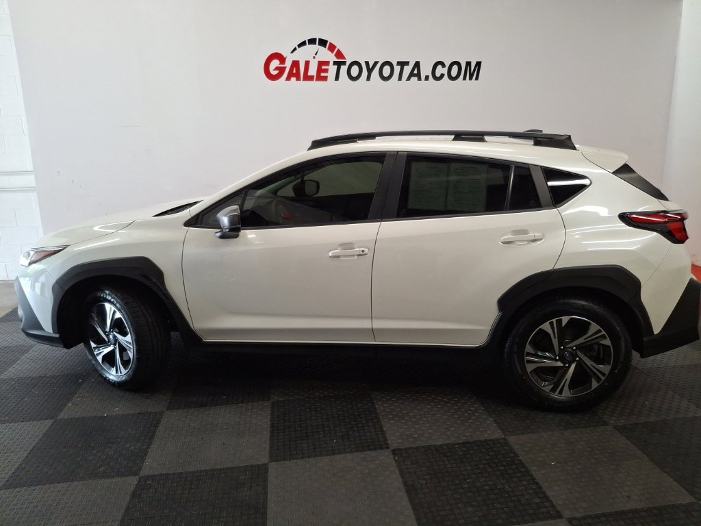 Used 2024 Subaru Crosstrek 2.0i Premium AWD/4WD image 9