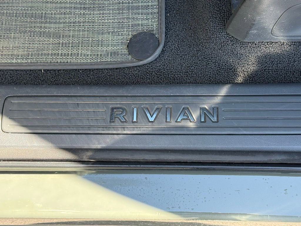 Used 2022 Rivian R1S Launch Edition image 17