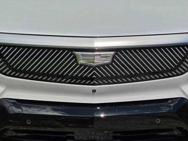 New 2027 Cadillac Optiq Luxury AWD/4WD image 9