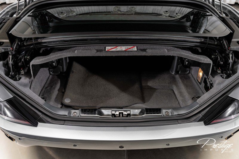 Used 2014 Ferrari California image 23