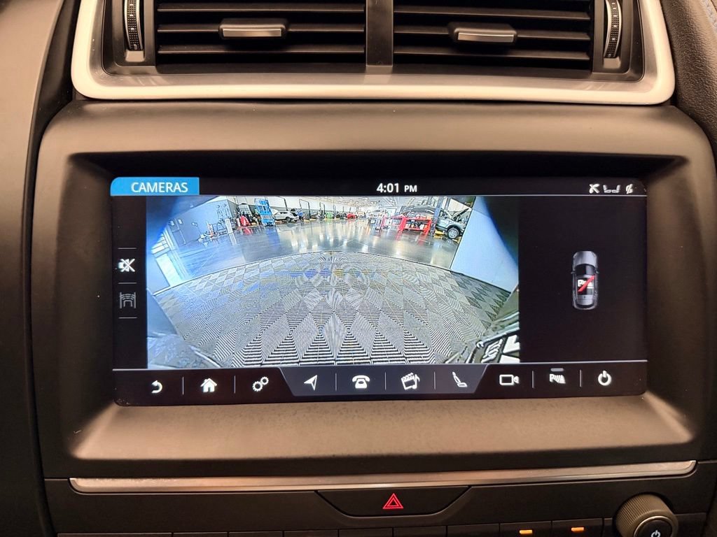 Used 2019 Jaguar E-PACE R-Dynamic S AWD/4WD image 23