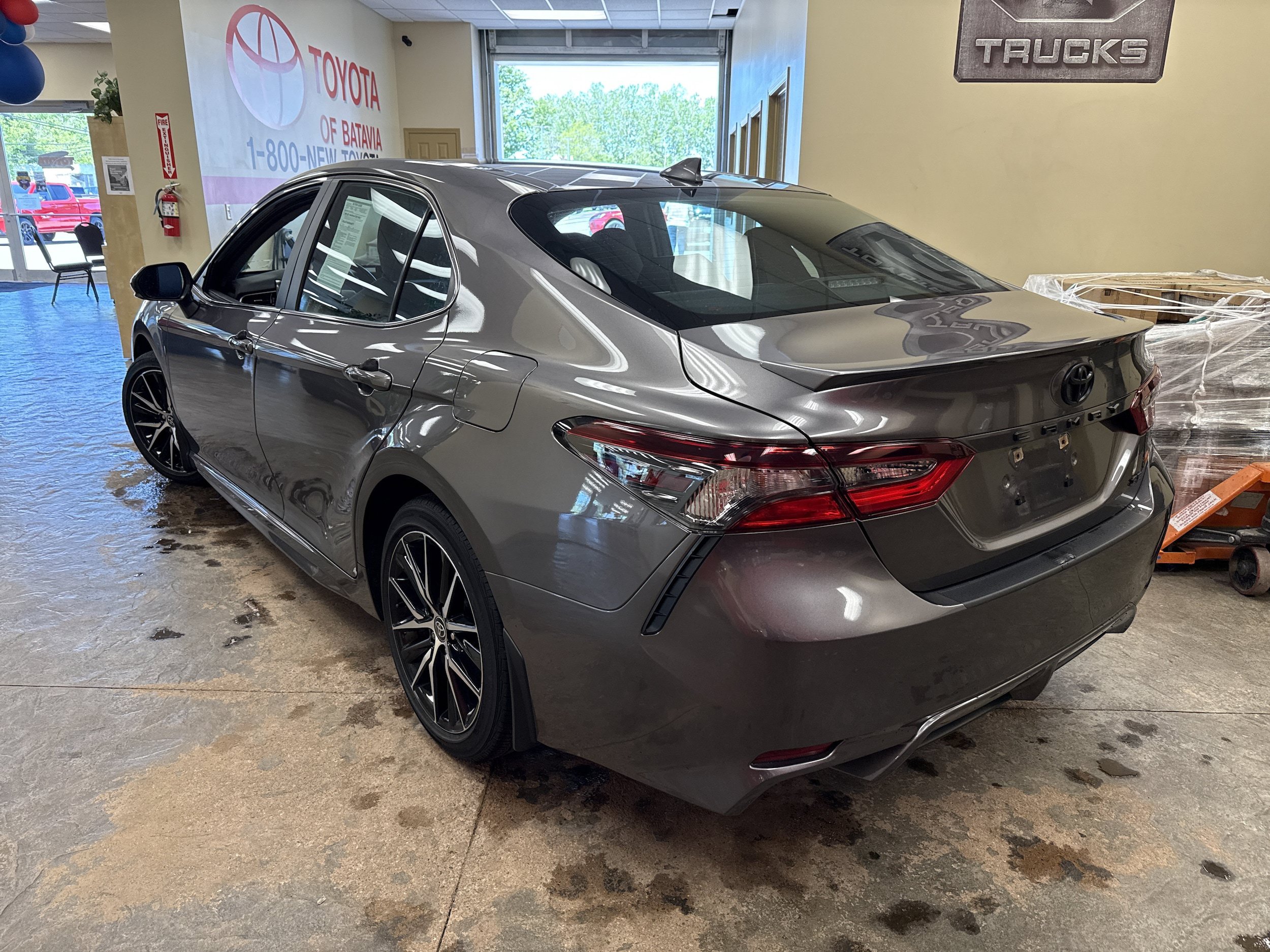 Certified 2024 Toyota Camry SE FWD image 7