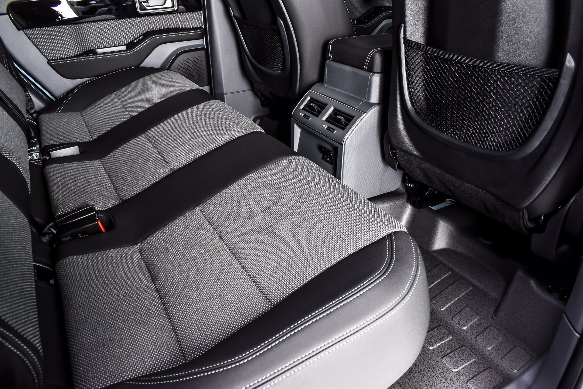 New 2026 INEOS Grenadier Station Wagon AWD/4WD image 17