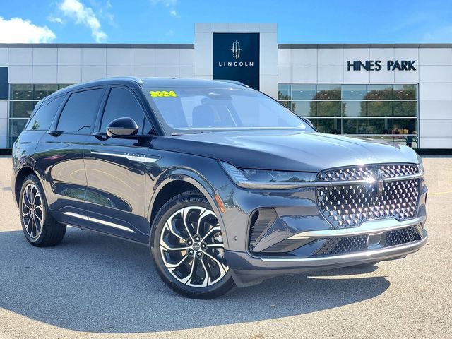 Certified 2024 Lincoln Nautilus Reserve w/ Equipment Group 202A AWD/4WD image 1