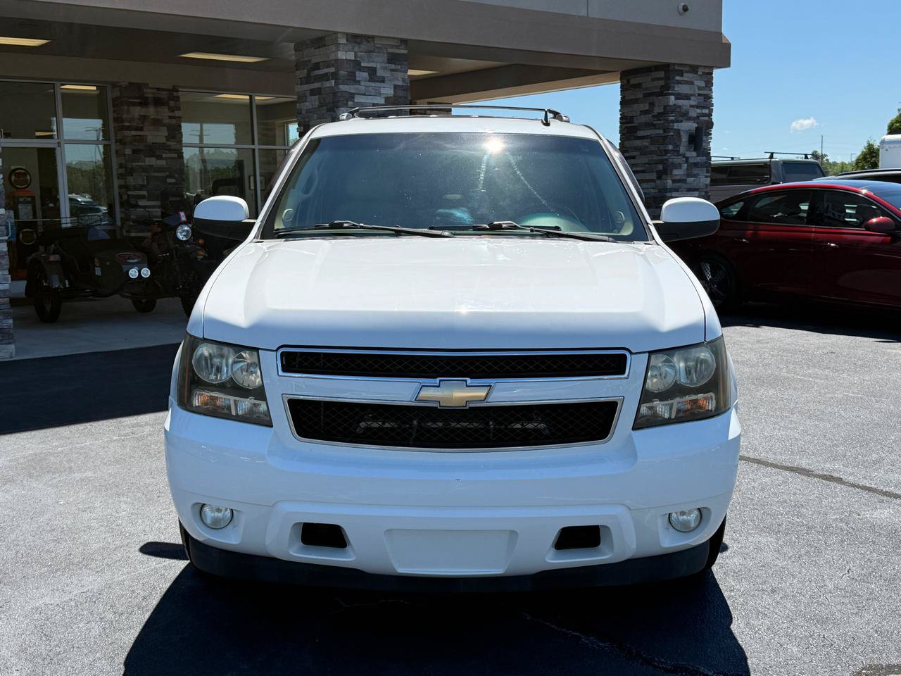 Used 2010 Chevrolet Tahoe LT w/ Luxury Package RWD image 6