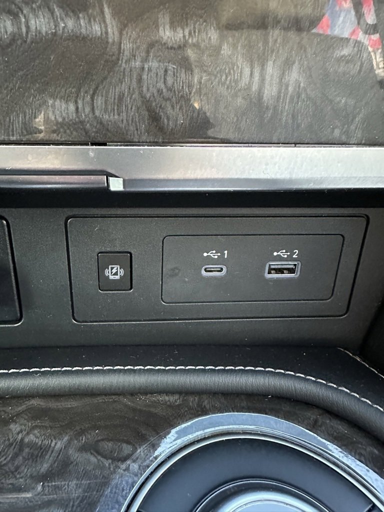 Used 2022 Nissan Armada Platinum w/ Captain's Chairs Package image 23