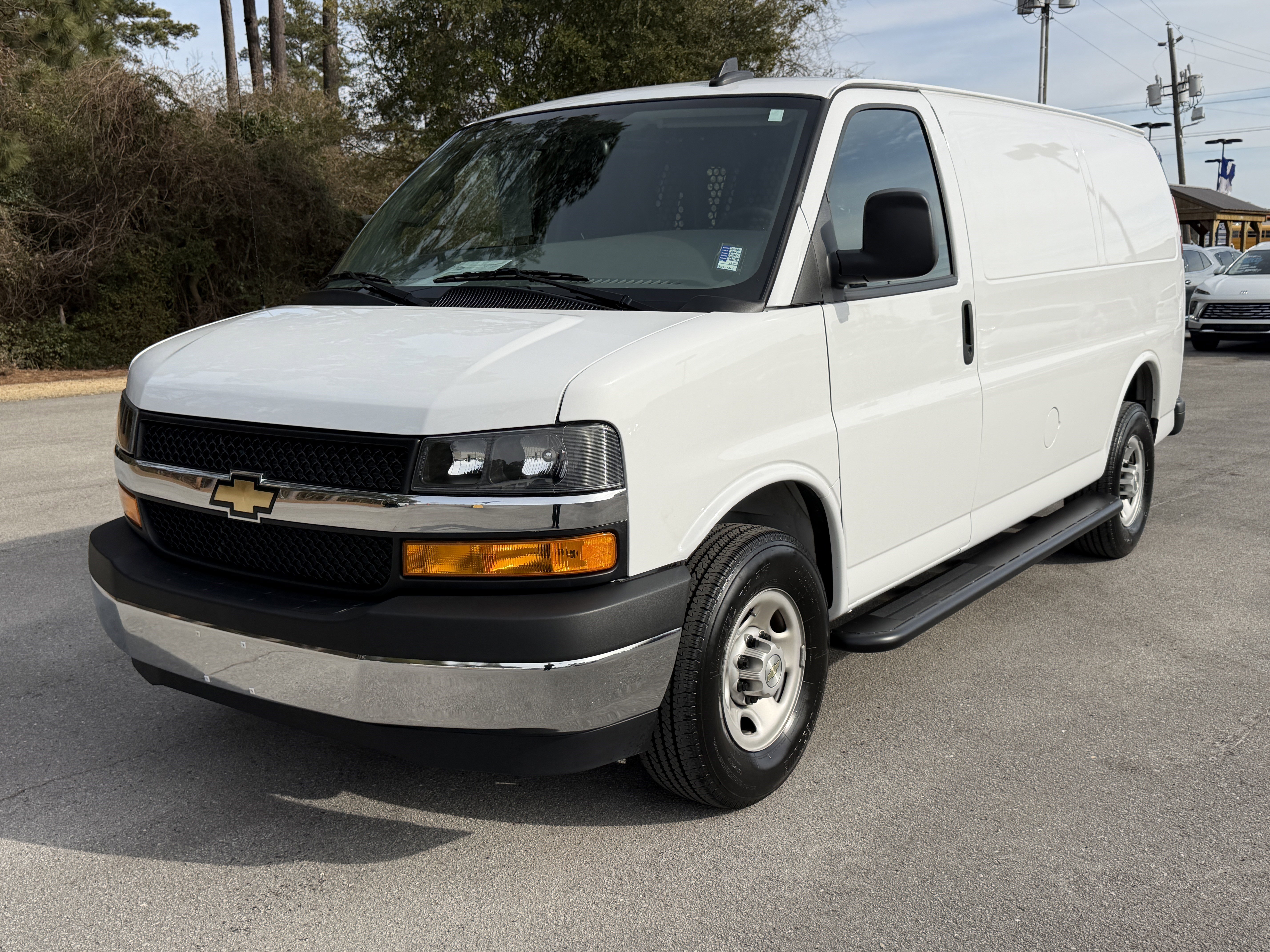 Used 2024 Chevrolet Express 2500 Work Van w/ Driver Convenience Package image 34