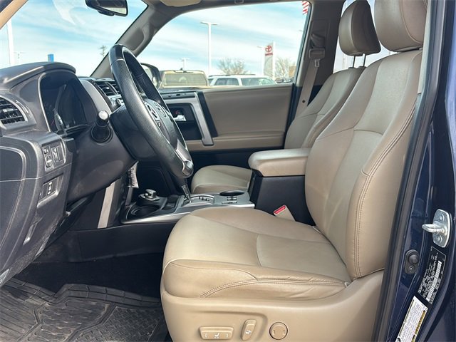 Used 2016 Toyota 4Runner SR5 Premium image 31