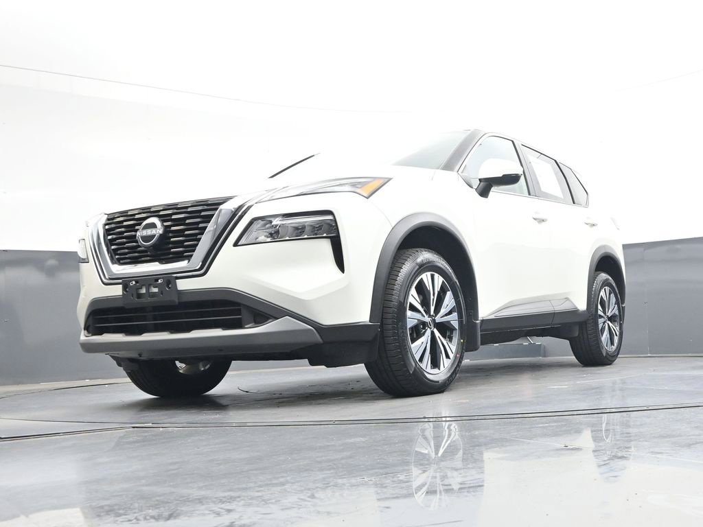 Certified 2022 Nissan Rogue SV AWD/4WD image 40