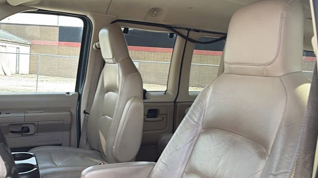 Used 2013 Ford E-150 and Econoline 150 XLT w/ XLT Premium Pkg image 17