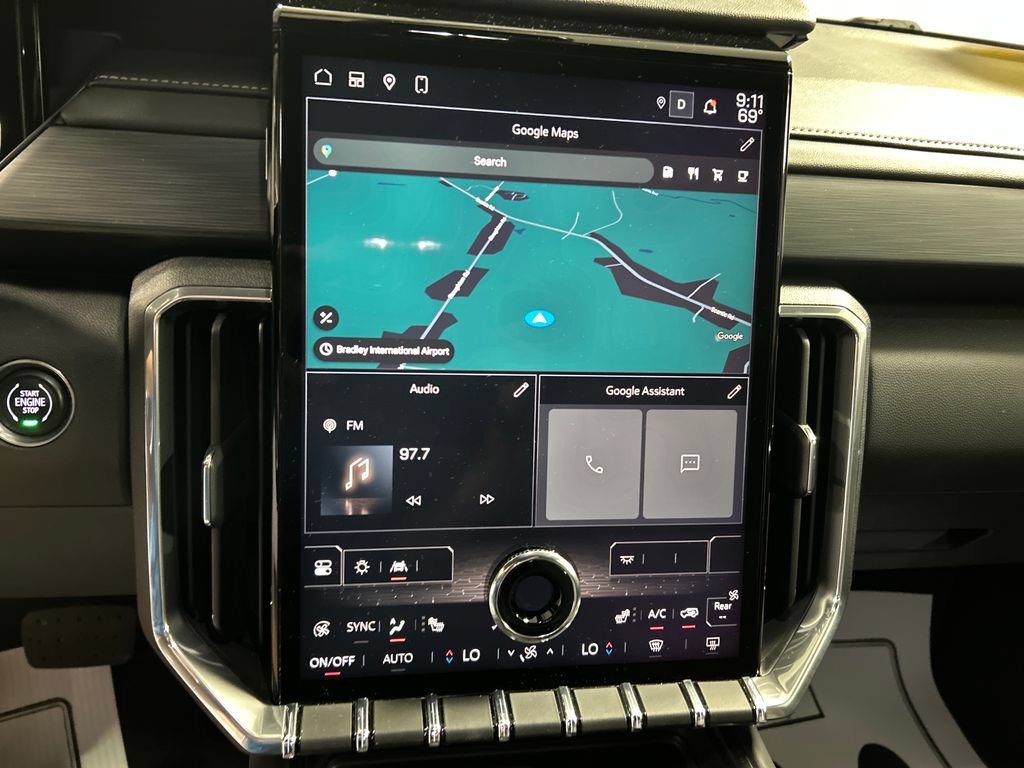 Used 2025 GMC Acadia Elevation FWD image 17