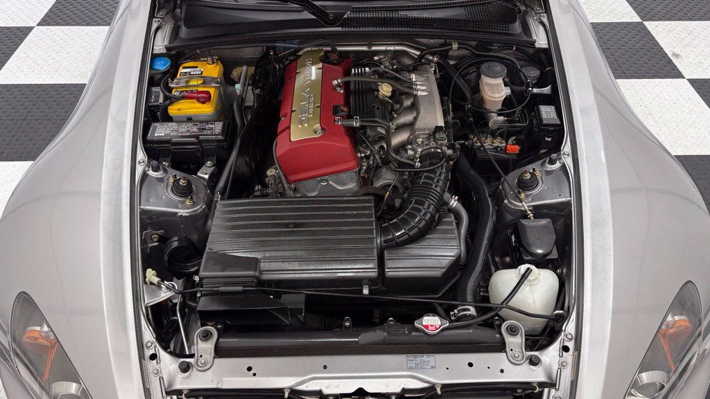 Used 2005 Honda S2000 image 9
