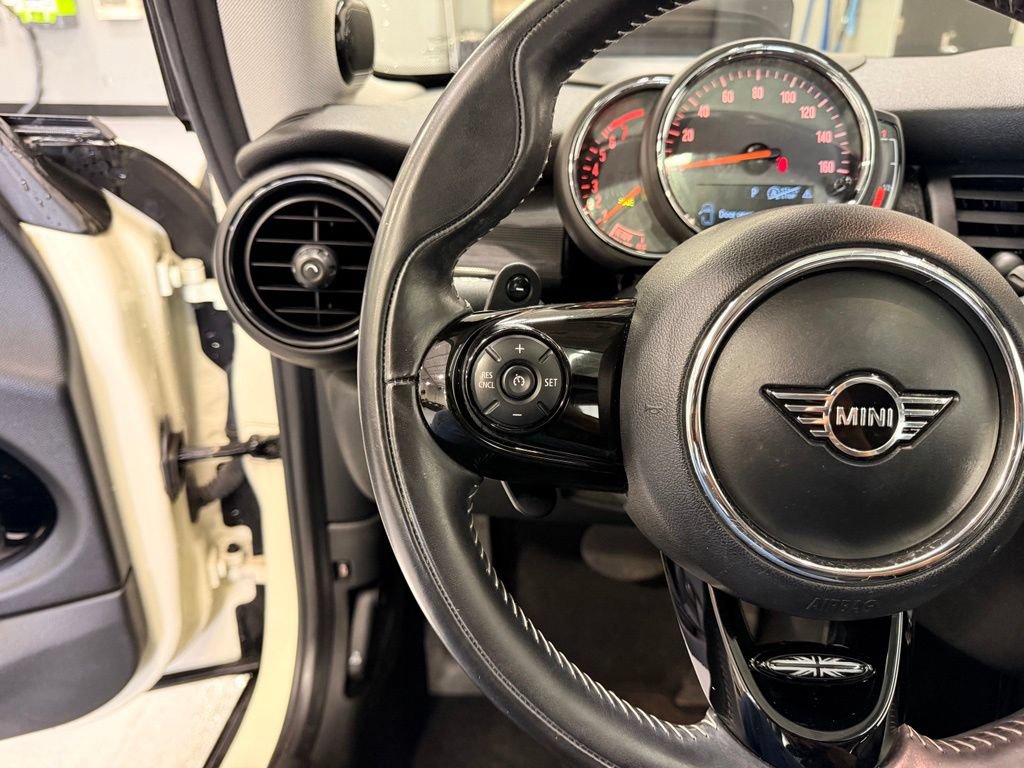 Used 2020 MINI Cooper S FWD image 13
