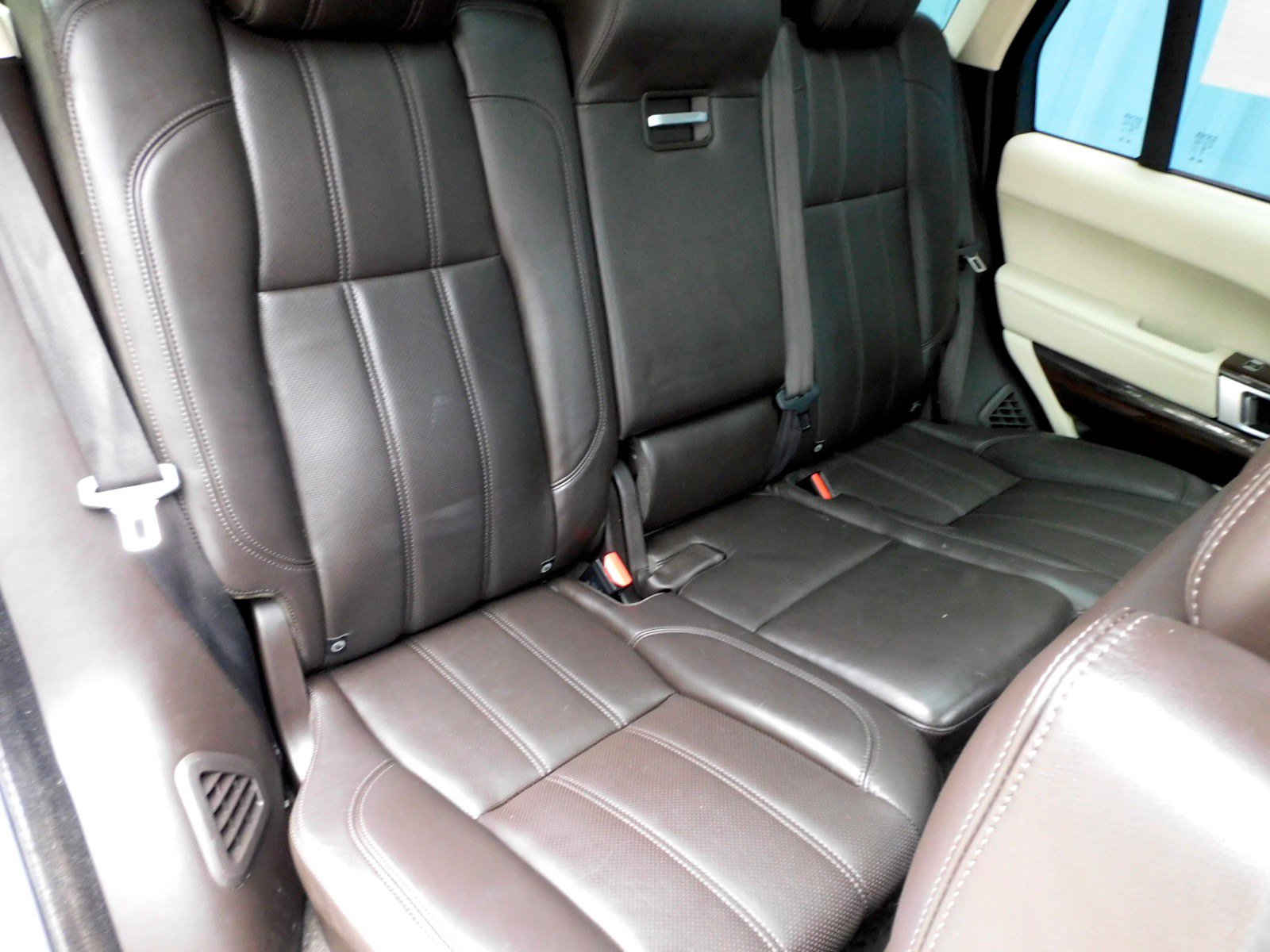 Used 2016 Land Rover Range Rover HSE AWD/4WD image 17