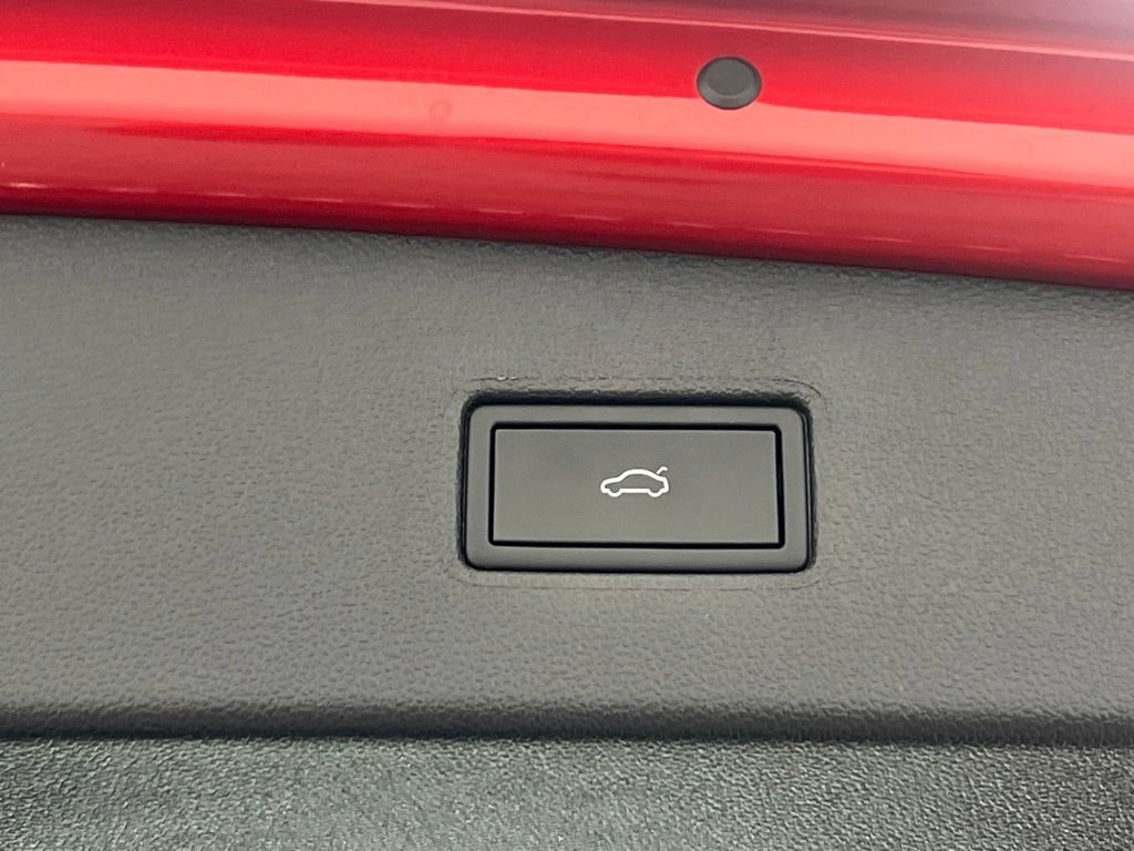Certified 2024 Volkswagen Tiguan SE AWD/4WD image 33