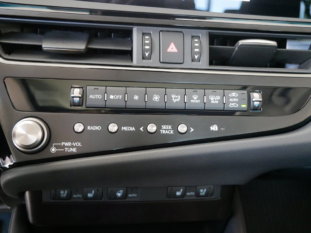 Certified 2025 Lexus ES 300h w/ Premium Package FWD image 22