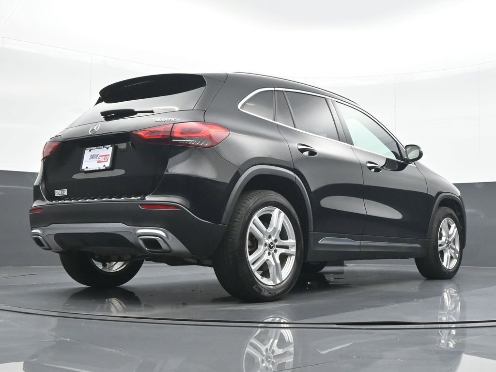 Used 2023 Mercedes-Benz GLA 250 4MATIC w/ Premium Package image 13