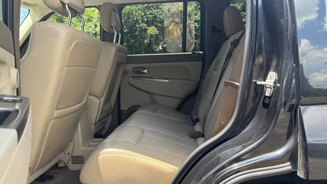 Used 2011 Jeep Liberty Limited image 10