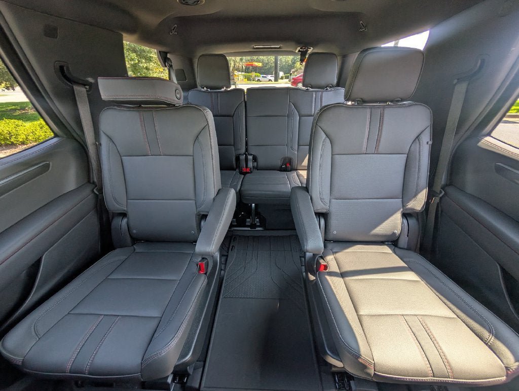 Used 2025 Chevrolet Tahoe RST w/ Comfort Package RWD image 30